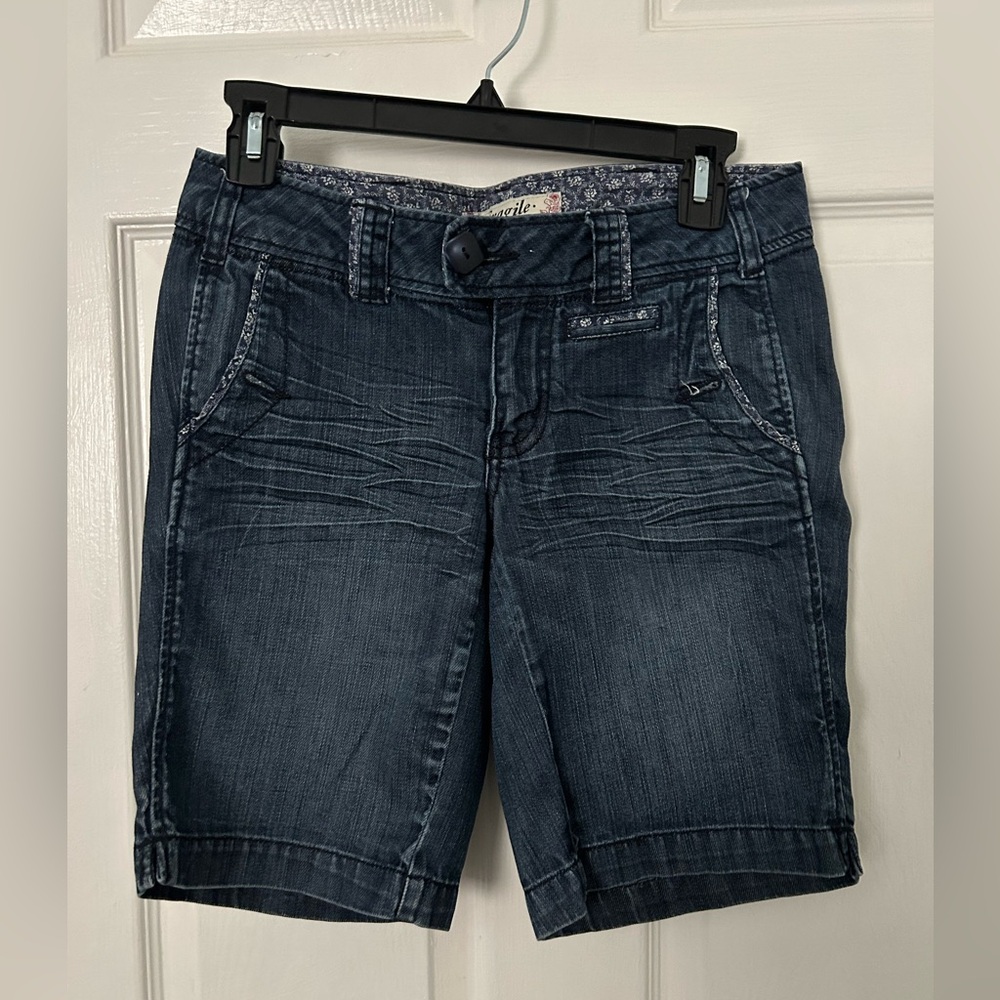 Dark Blue Denim Bermuda Shorts - Casual Stretch Fit